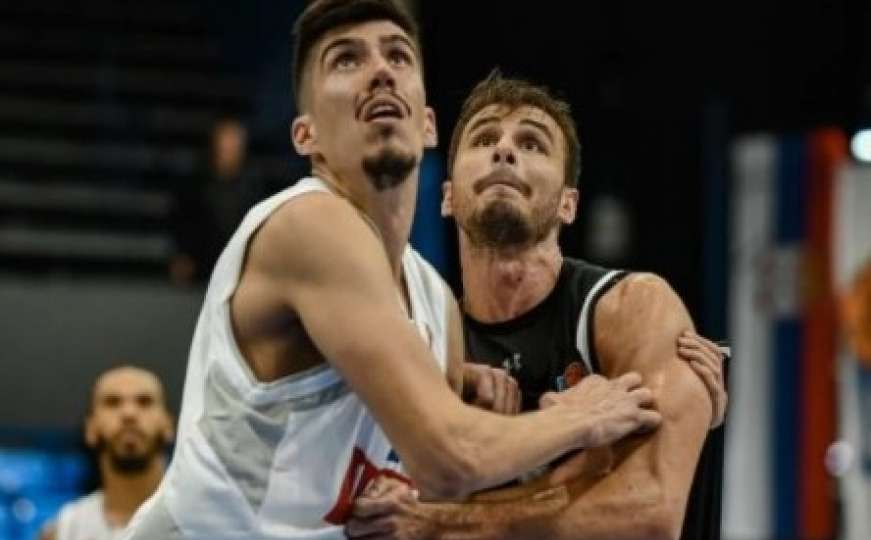 Poznati košarkaš Danilo Nikolić kritično: Ljekari mu se bore za život 