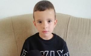 Pokrenut apel za malenog Danina: Pomozimo da ovaj dječak ozdravi