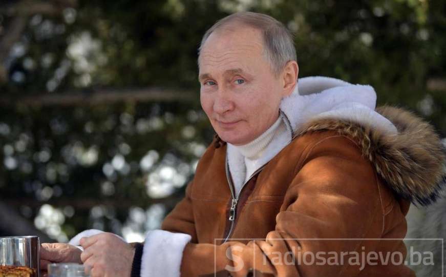 Vladimir Putin u samoizolaciji 