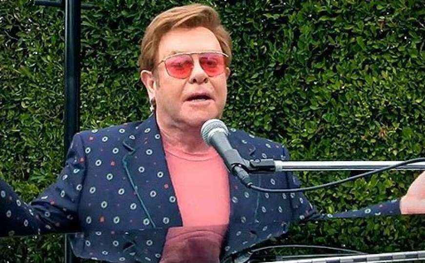 Elton John mora na operaciju, odgođena turneja Europom