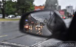 Novo upozorenje: Zbog kiše u BiH vozači se pozivaju na dodatni oprez