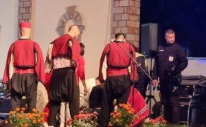 Tuga u komšiluku: Srušio se na bini i umro