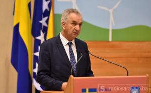 Šarović se ogradio od Dodikove izjave o nedolasku srpskih poslanika na sjednicu