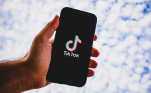 Kineska verzija TikToka ograničava vrijeme korištenja aplikacije za mlade