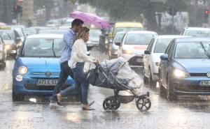 Objavljena vremenska prognoza do petka u BiH: Pljuskovi, kiša, pljuskovi... 