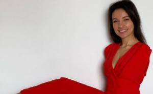 Sarah je rođena bez ruku: Čisti, kuha, lakira nokte, sprema kćerku za školu