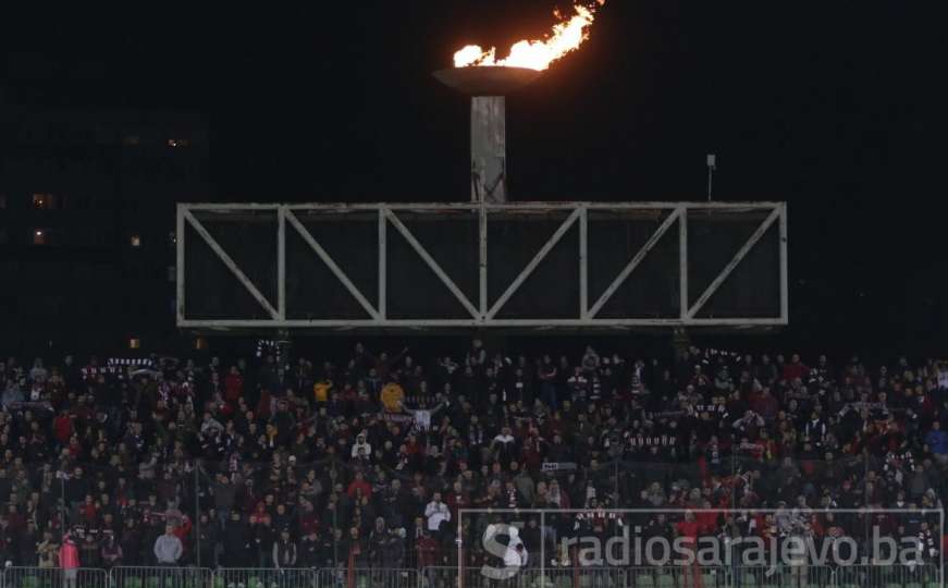 Olimpijski plamen upaljen na Koševu pred meč Sarajevo - Željezničar 