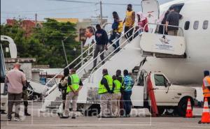 Amerika se bori sa migrantima: Deportovali 2.000 ljudi