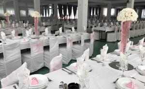 BiH: Bačena bomba na svadbeni salon, traga se za napadačem