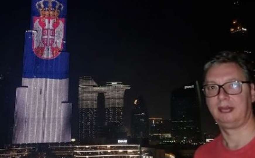Arapi slave Vučića: Burj Khalifa u Dubaiju osvijetljena u bojama zastave Srbije  