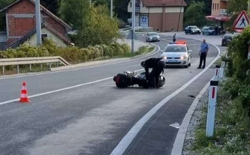 Nesreća u Podorašcu: Sudar dva vozila i dva motocikla - ima teško povrijeđenih