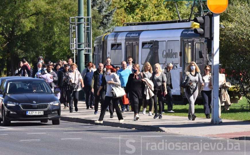 Ilidža-Nedžarići: Autobusi zamijenili tramvaje, zabilježene velike gužve