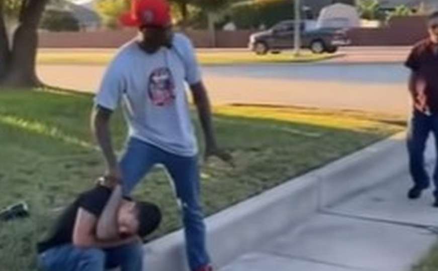 UFC borac spriječio krađu automobila, lopova 'zarobio' do dolaska policije