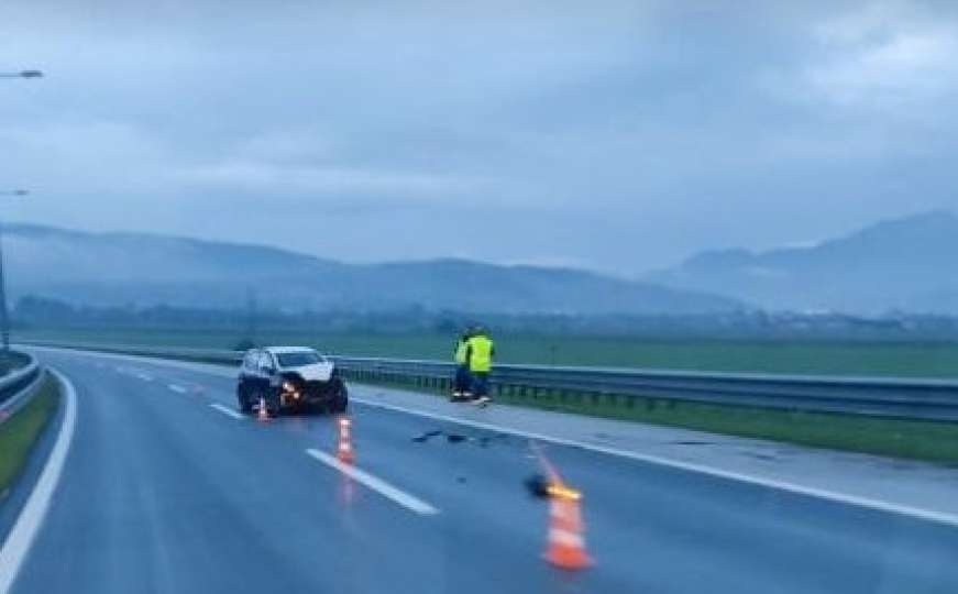 Nesreća na autoputu kod Sarajeva: Jedna osoba povrijeđena