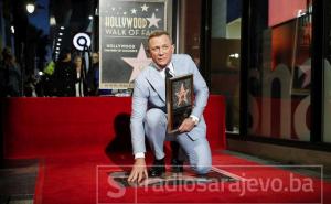 Daniel Craig dobio svoju zvijezdu: "Čast mi je da po meni hodaju u Hollywoodu"