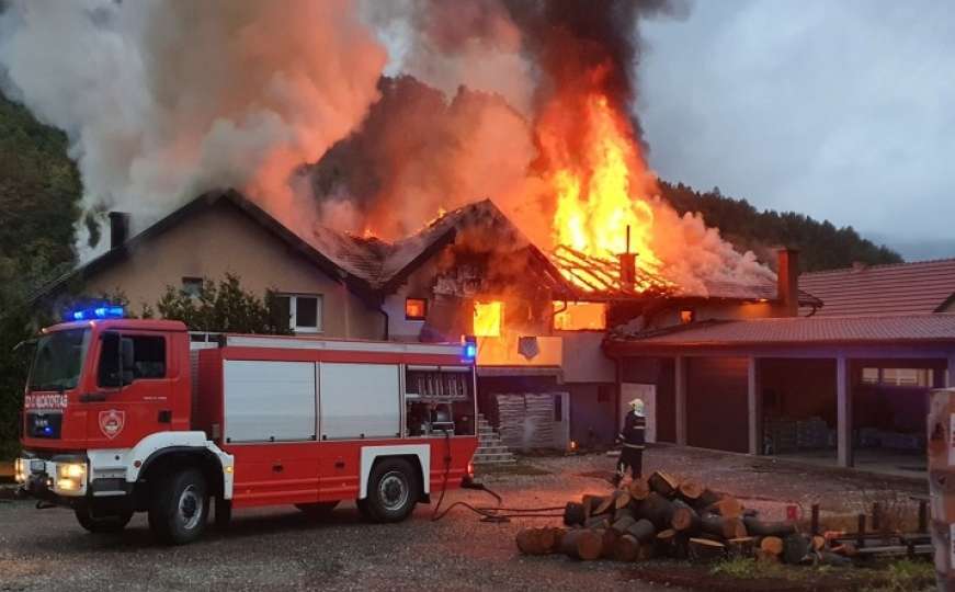 13 vatrogasaca gasilo požar u Velikoj Kasabi: Evo šta je spašeno