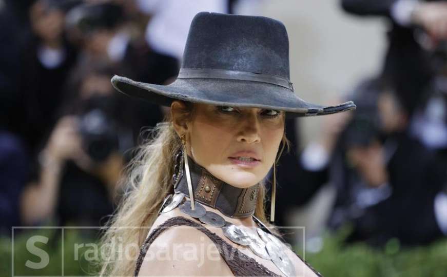 Jennifer Lopez ne krije svoju novu modnu opsesiju