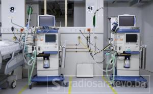 Srbija: Troje djece na respiratoru zbog COVID-a