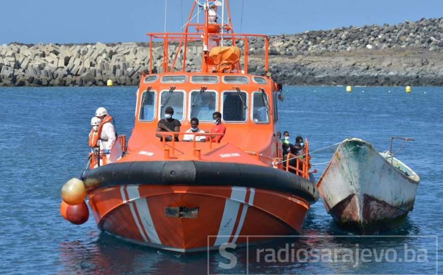 Utopilo se dvanaest migranata na jugu Španije