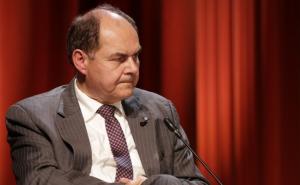 Schmidt pozvao NSRS da ne rizikuje živote i dobrobit svih građana BiH