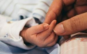 COVID podaci iz Srbije: Troje djece se bori za život