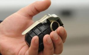 Eksplozija u bh. gradu: Muškarac bacio bombu ispred svoje kuće