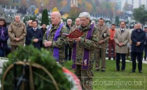 Vijenci i svijeće za poginule i nestale pripadnike HVO-a u Sarajevu