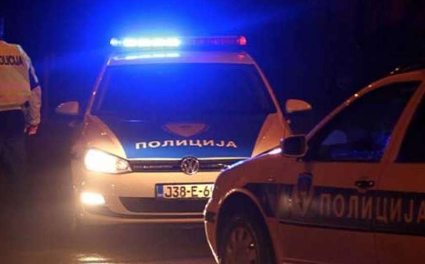 Drama u BiH: Pijan s puškom došao na piće u kafić