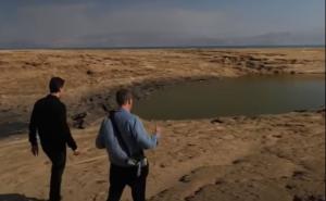 Mrtvo more nestaje, a na nekadašnjem dnu pojavljuju se čudni krateri