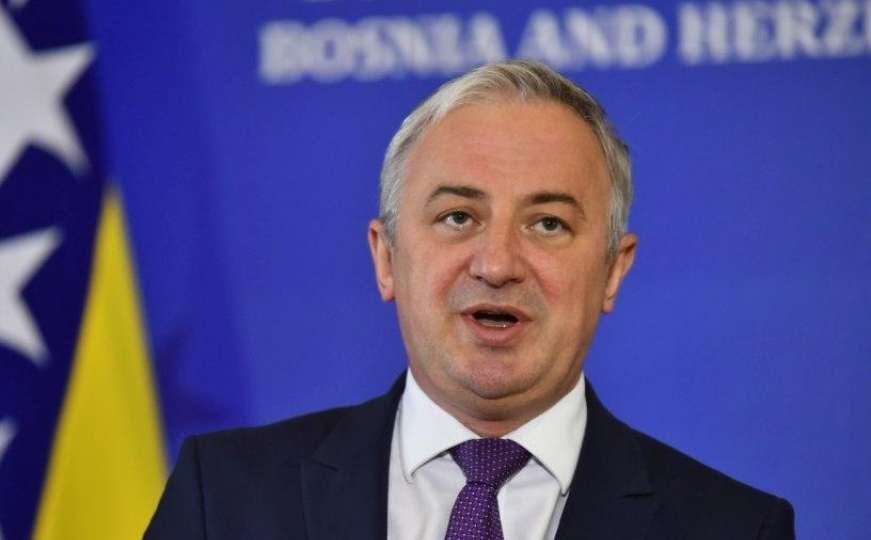 Borenović otkrio: Visoki predstavnici su Dodiku dolazili kući na slave