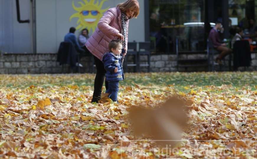 Jesen u mom sokaku, lišće pada na sve strane: Pogledajte kako je danas u Sarajevu 