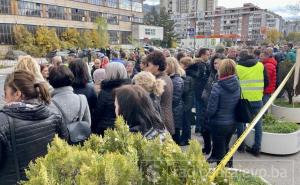 Protesti radnika firme "Binas" iz Bugojna: "Hoćemo plate i doprinose"