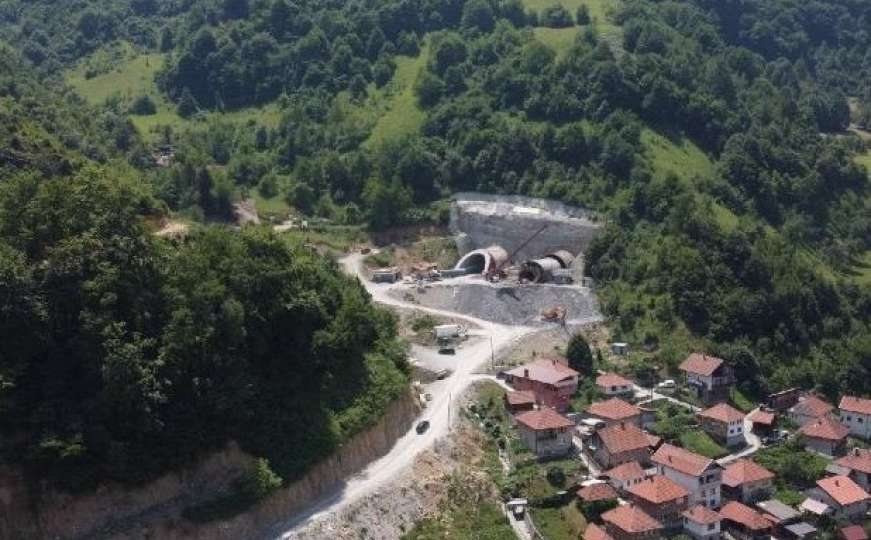 BiH dobija nove kilometre na autocesti Koridor Vc, probijen tunel Zenica