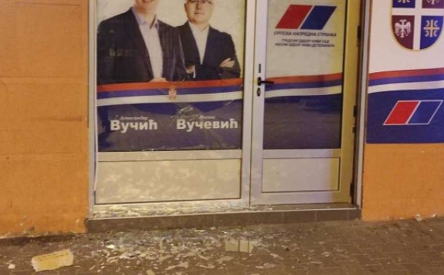 U okolini Novog Sada razbijene prostorije Vučićeve stranke