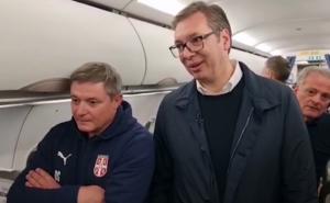 Vučić u avionu: "Pobijedite ih, a ja vam obećavam premiju od milion eura" 