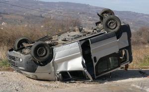 Užas u Srbiji: Kombijem bježao od policije pa se prevrnuo, ima mrtvih 