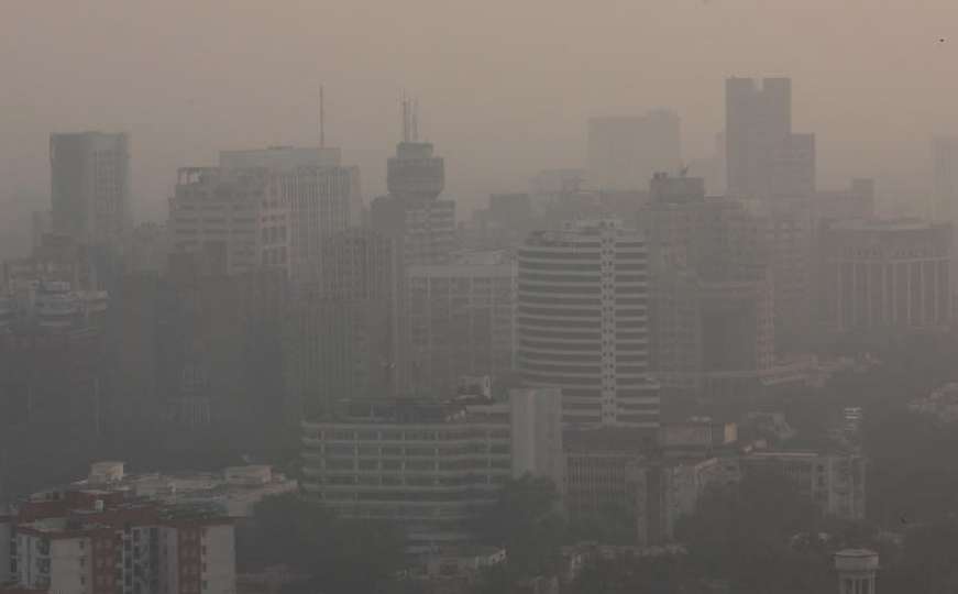 U glavnom gradu Indije zbog zagađenja zatvorene škole i fakulteti