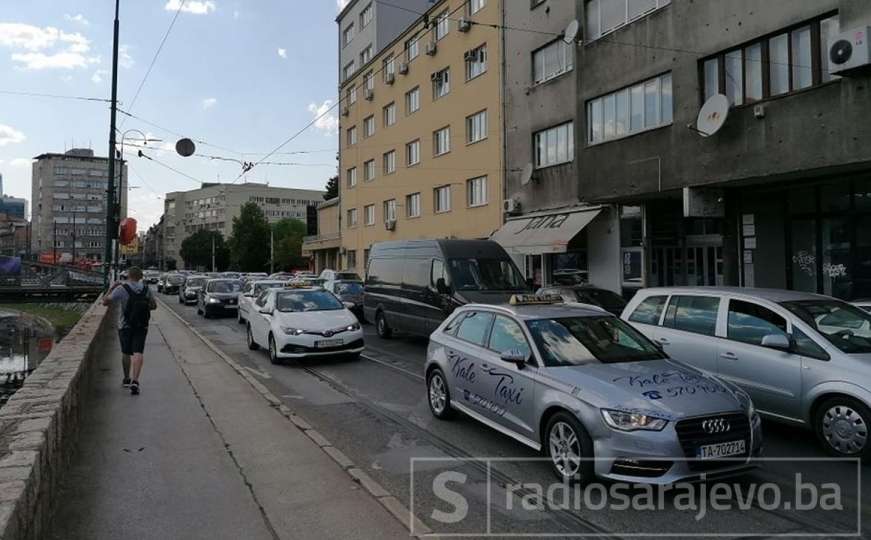 Oprez, vozači: Saznajte gdje vas danas očekuju obustave prometa u Sarajevu