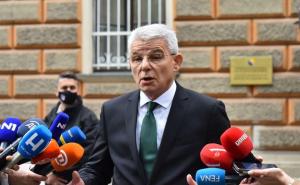 Udruženje hrvatskih logoraša u BiH prozvalo Džaferovića negatorom zločina