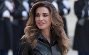 Jordanska kraljica Rania iznova oduševila modnom kombinacijom