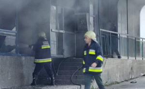 Autobuska stanica u Srebrenici u potpunosti izgorjela