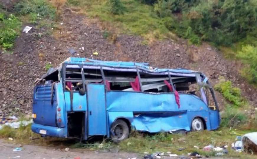 Zapalio se sjevernomakedonski autobus, najmanje 45 mrtvih, među njima i 12 maloljetnika