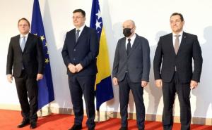 Tegeltija na sastanku s Várhelyijem: Potreba unutrašnjeg dijaloga bez prijetnji