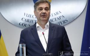 Denis Zvizdić uputio poruku svim zvaničnicima i upozorio na Dodikov prijedlog