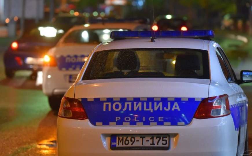Detalji užasa u BiH: Muškarac napao nevjenčanu suprugu, ona mu zabila nož u grudi