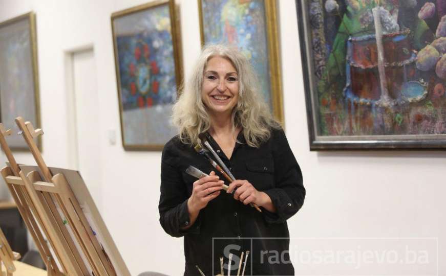 Amela Hadžimejlić: Umjetnost nas može vratiti na fabričke postavke humanosti