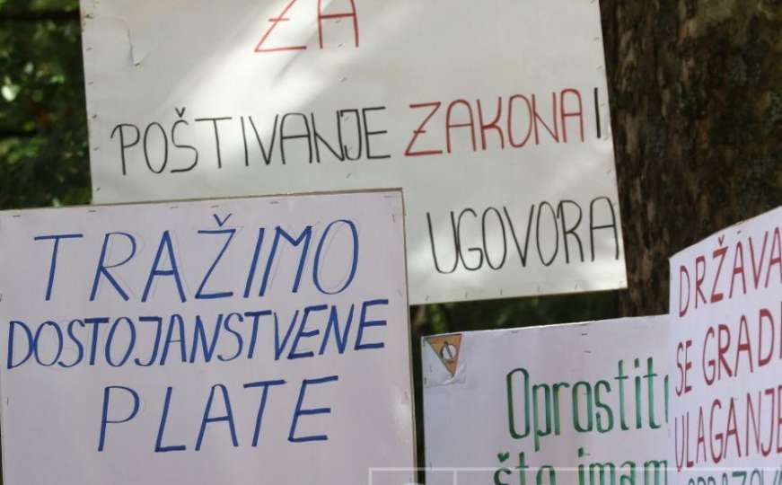 U Sarajevu danas protesti: Na ulicu izlaze policajci, komunalci, prosvjetari...