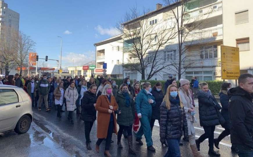 Blokirana cesta M-17: Medicinari u Konjicu izašli na proteste