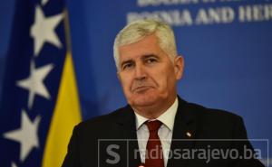 Zašto Čović nasilno gura Hrvate među odgovorne za Srebrenicu? 