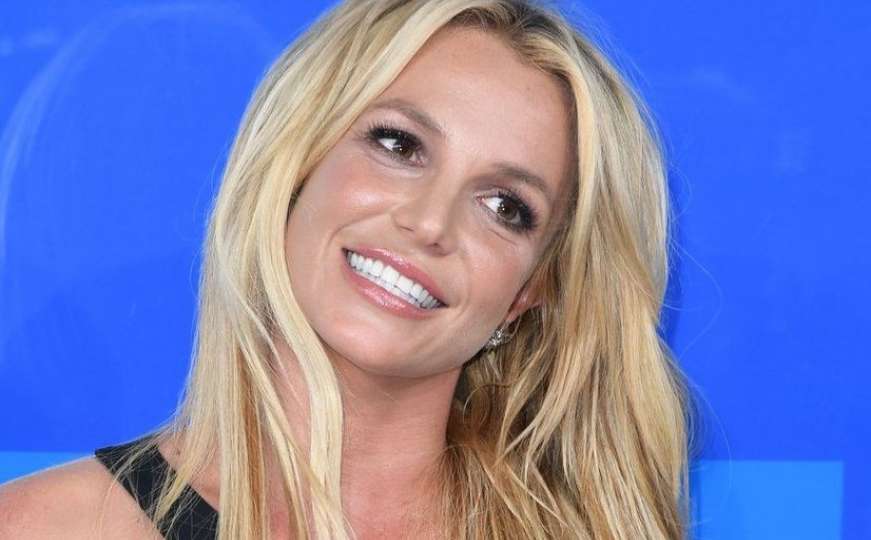 Britney Spears poslala poruku hejterima: "Poljubite me u..."